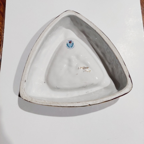 Vintage midcentury Capodimonte Italy cherub ashtray Italian porcelain ashtray - Picture 9 of 13